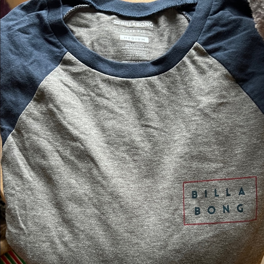 Billabong Young Men’s Navy and Gray Raglan Tee